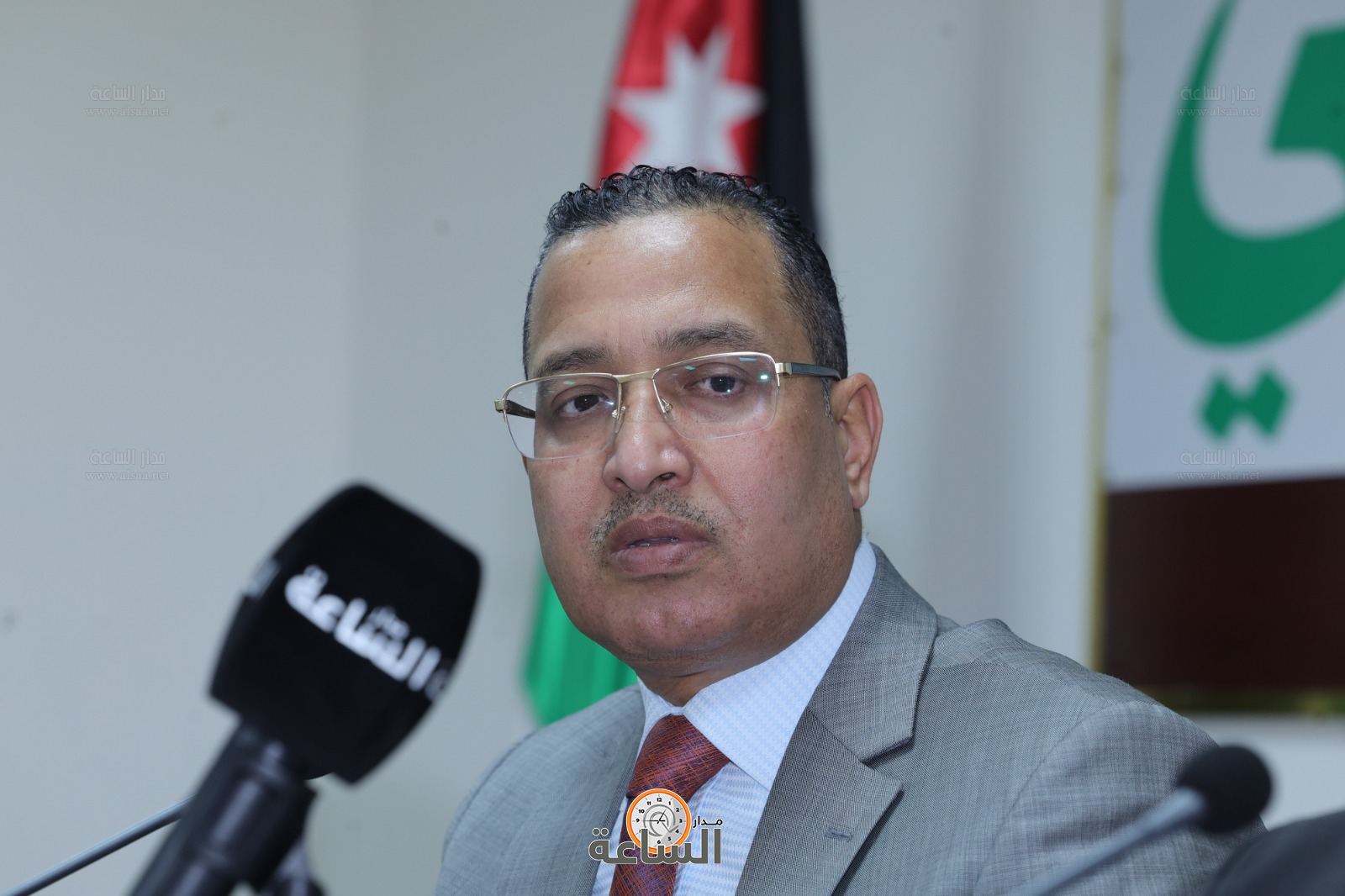 Madar Al-Saa Images 0.3220573100062937