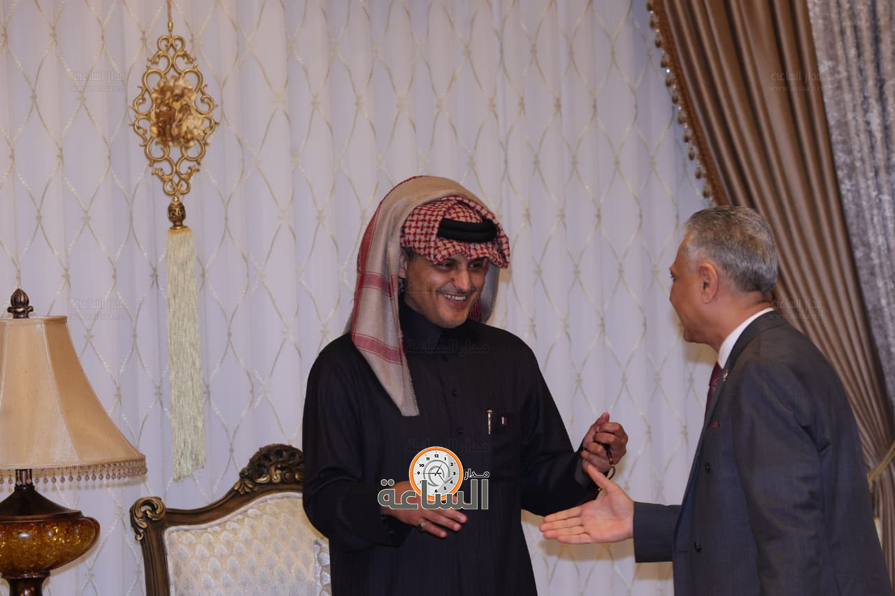 Madar Al-Saa Images 0.8634553810975893