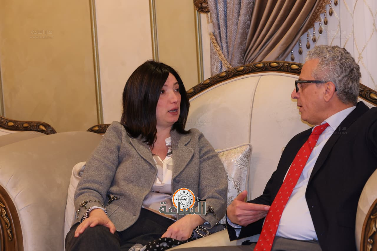 Madar Al-Saa Images 0.7852633597118573