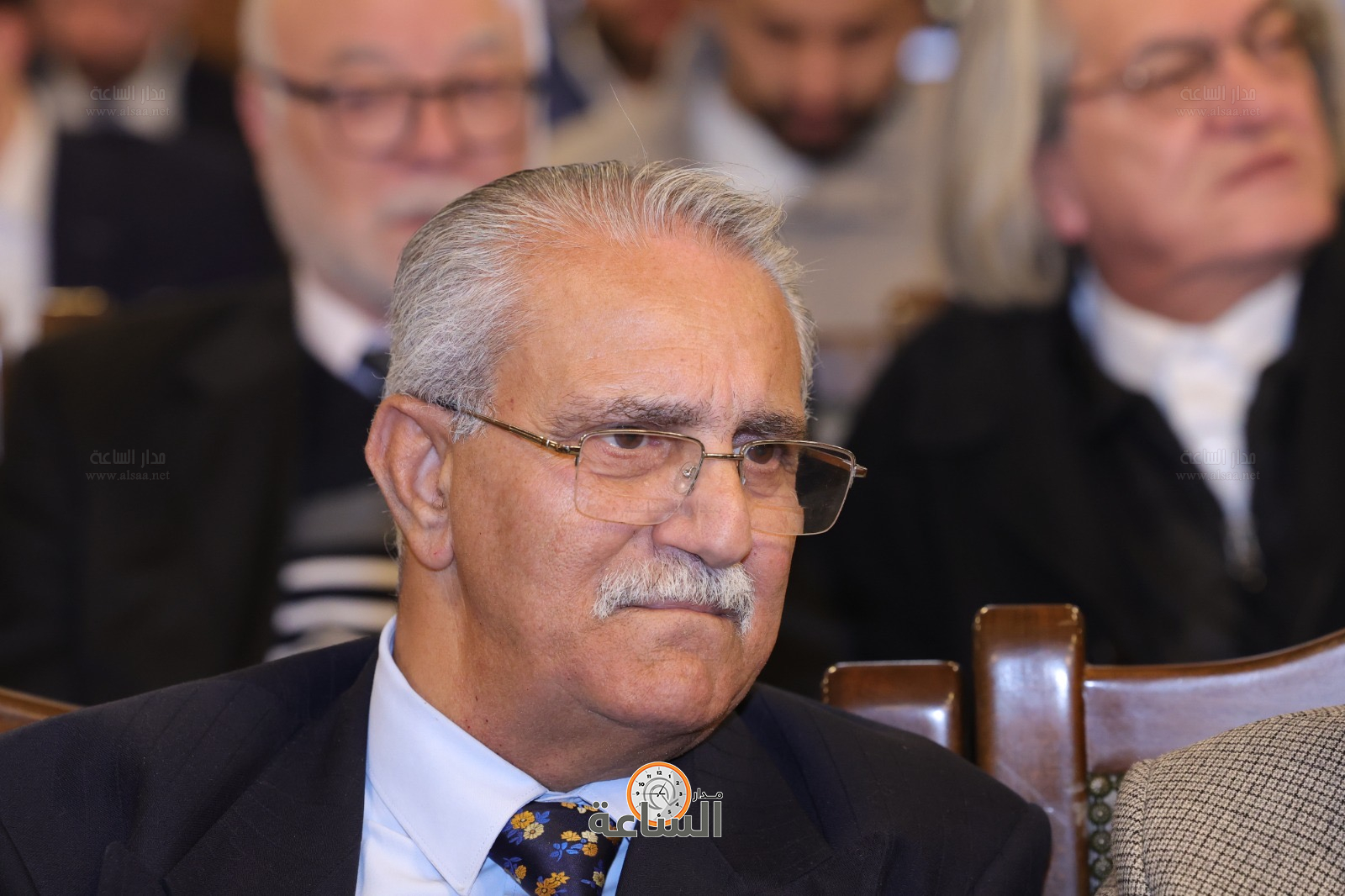 Madar Al-Saa Images 0.9776528476483501