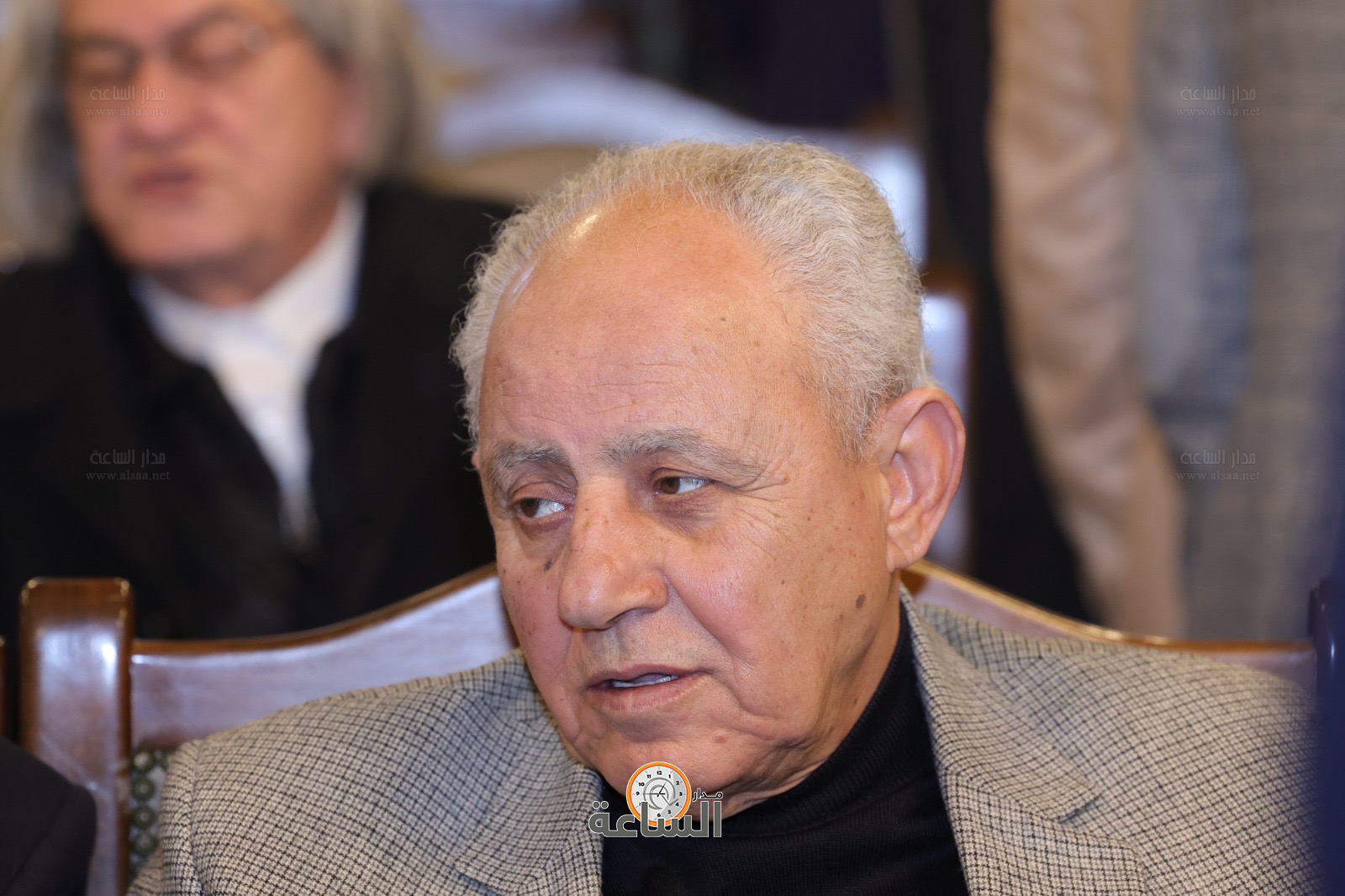 Madar Al-Saa Images 0.9068654052996957