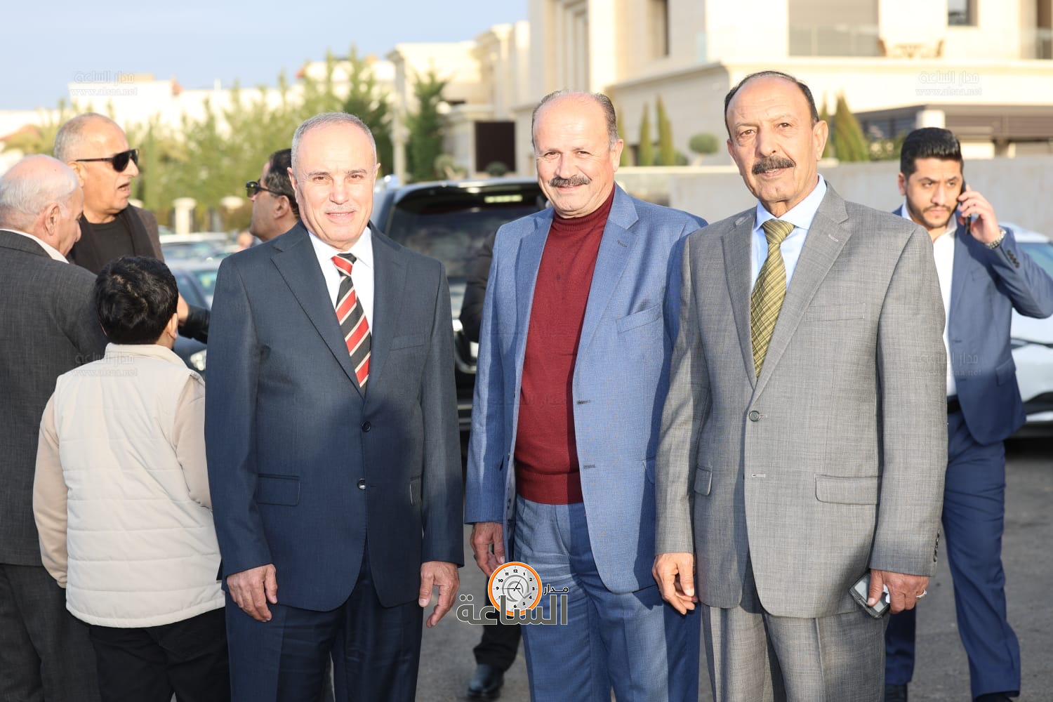 Madar Al-Saa Images 0.9590598563093141