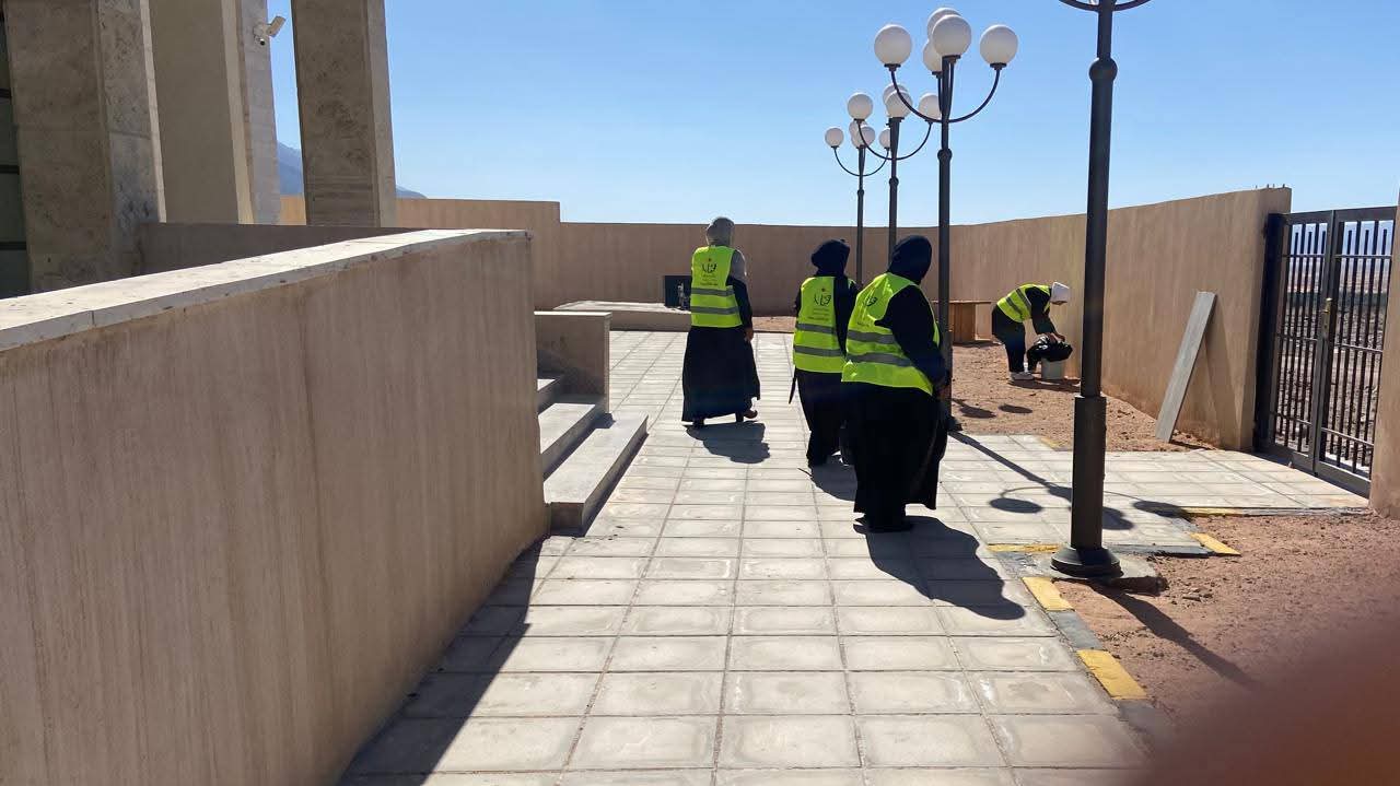 Madar Al-Saa Images 0.04264036695318696