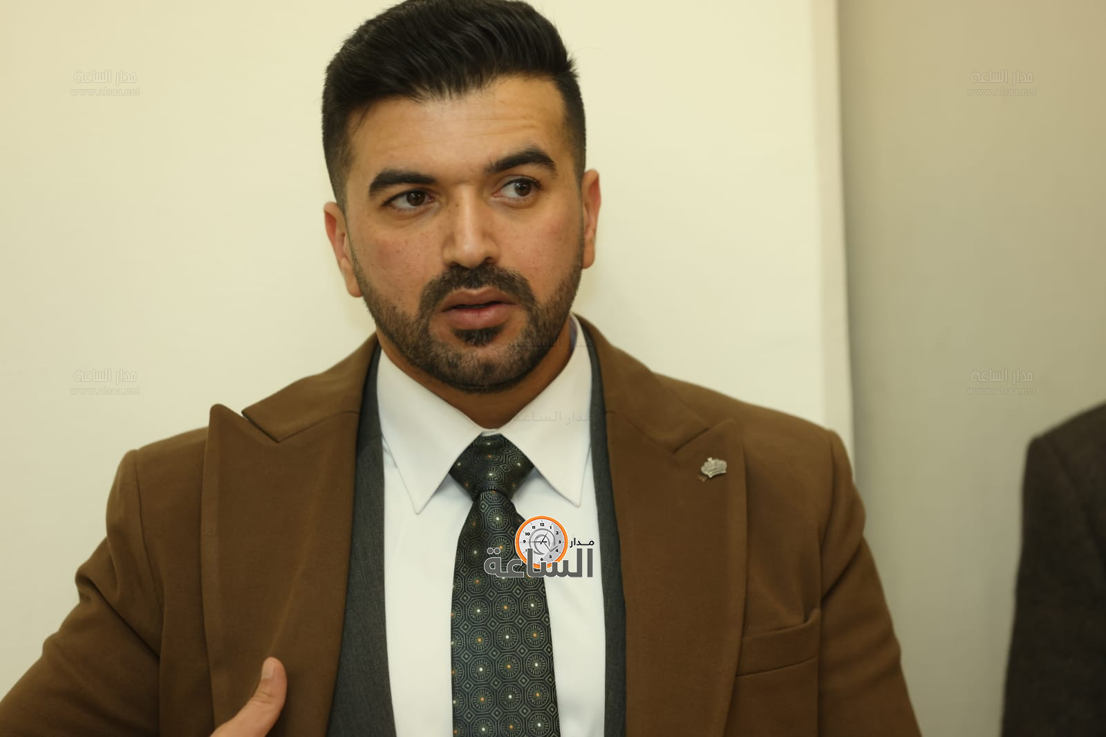 Madar Al-Saa Images 0.9273793584572475