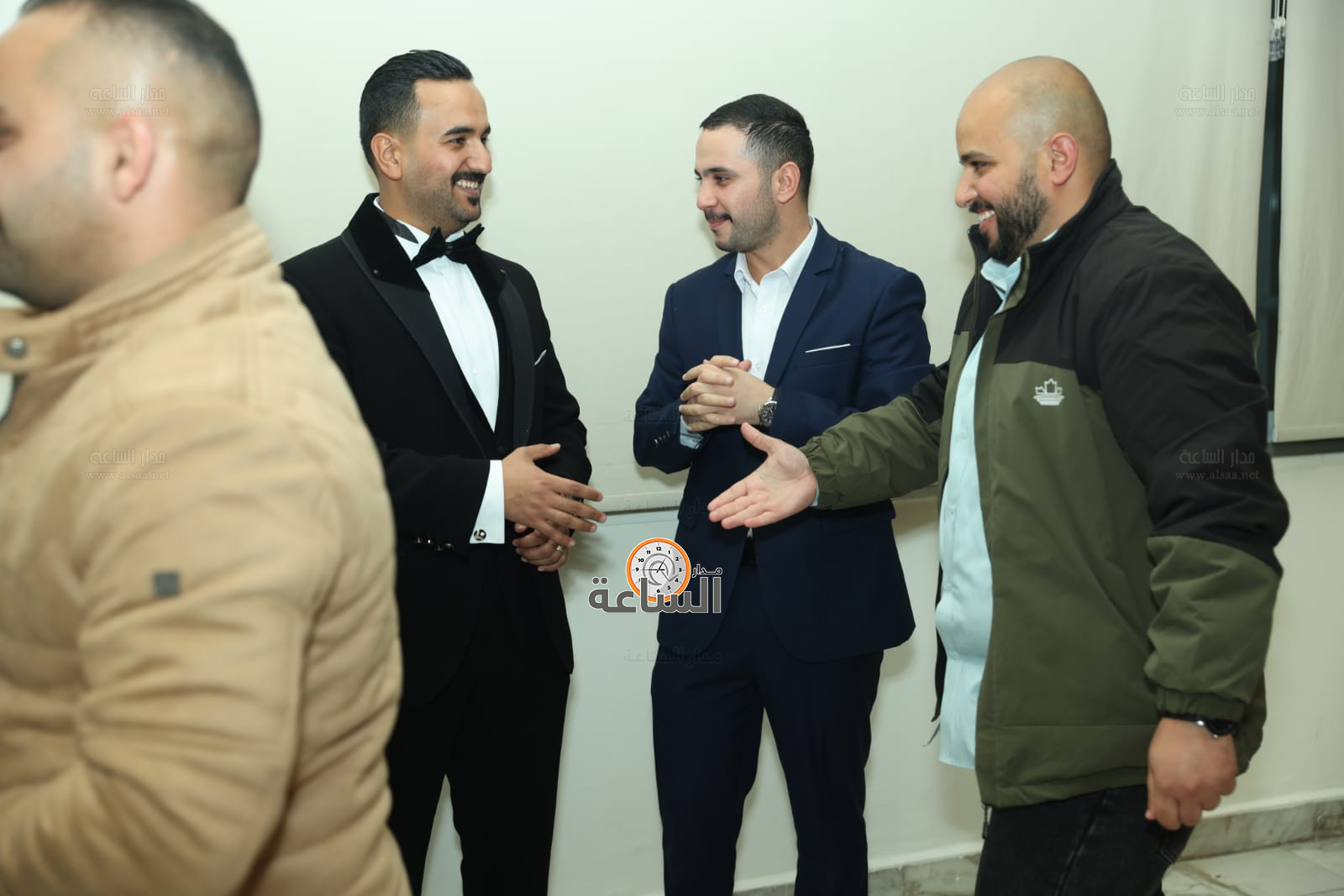 Madar Al-Saa Images 0.6787236121357012