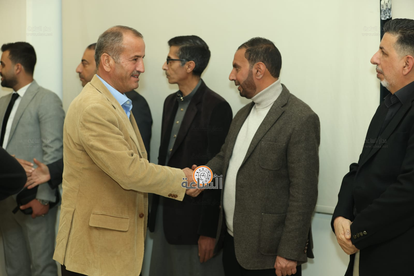 Madar Al-Saa Images 0.8361917536015191