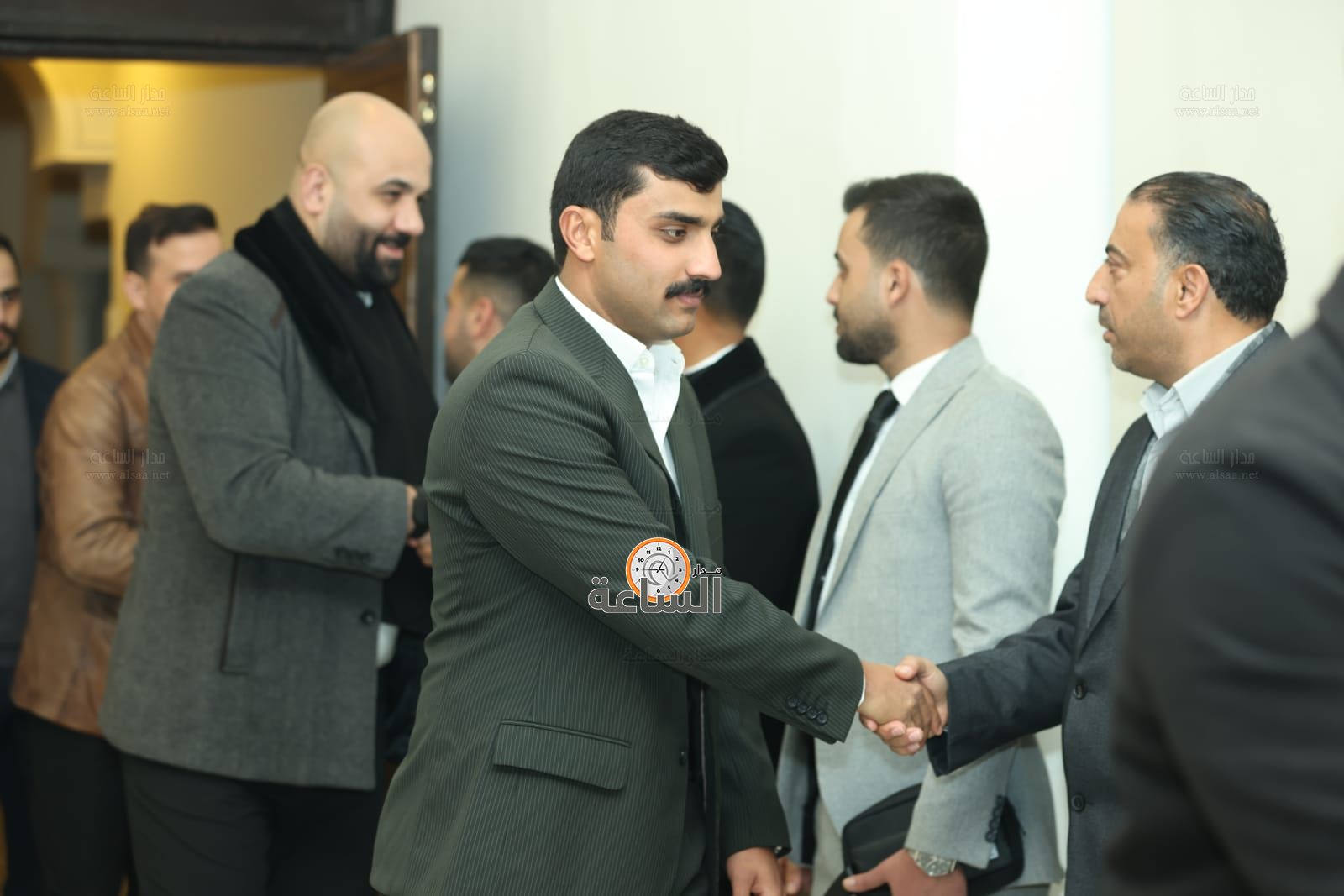 Madar Al-Saa Images 0.48332453382678553