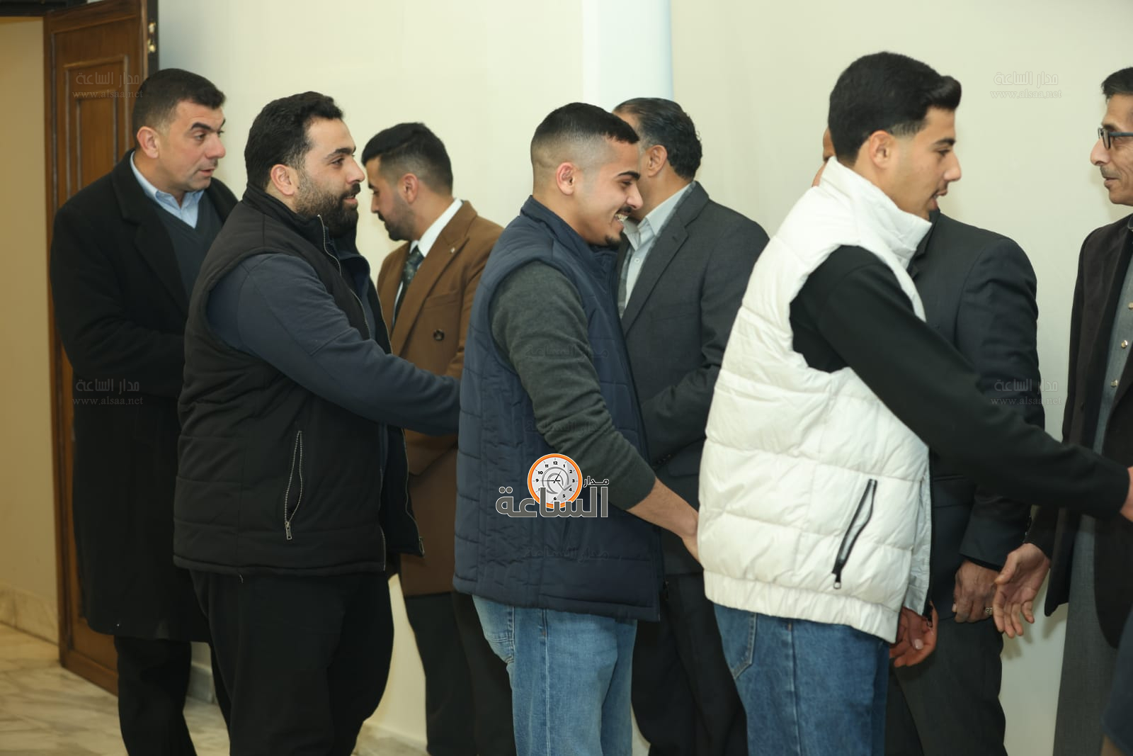 Madar Al-Saa Images 0.8196685185124449