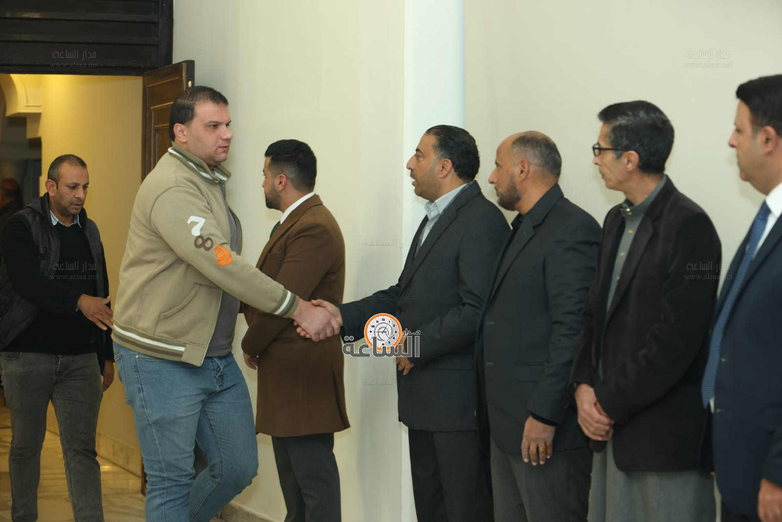 Madar Al-Saa Images 0.8546574863293199