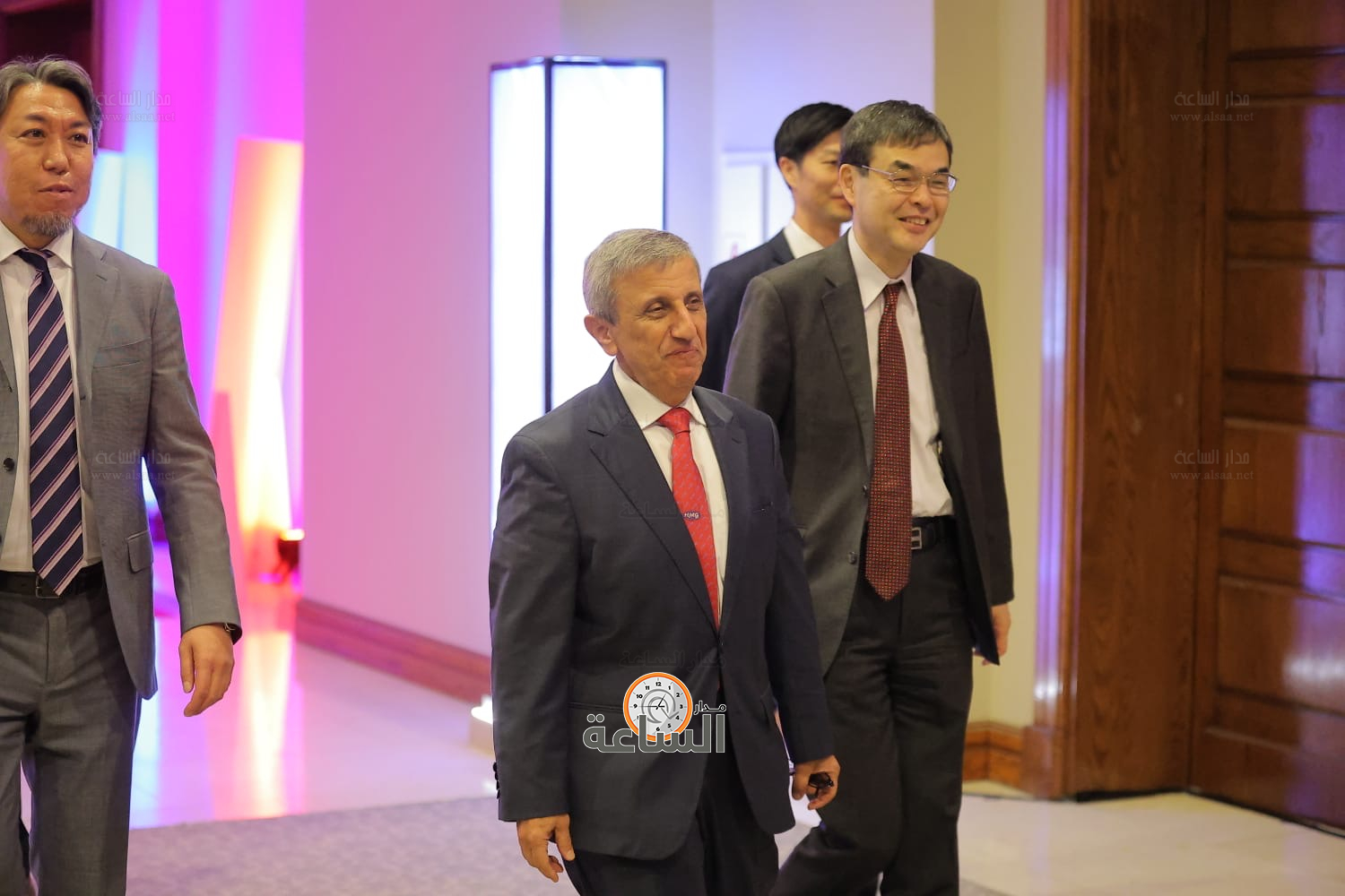 Madar Al-Saa Images 0.9384244155371357