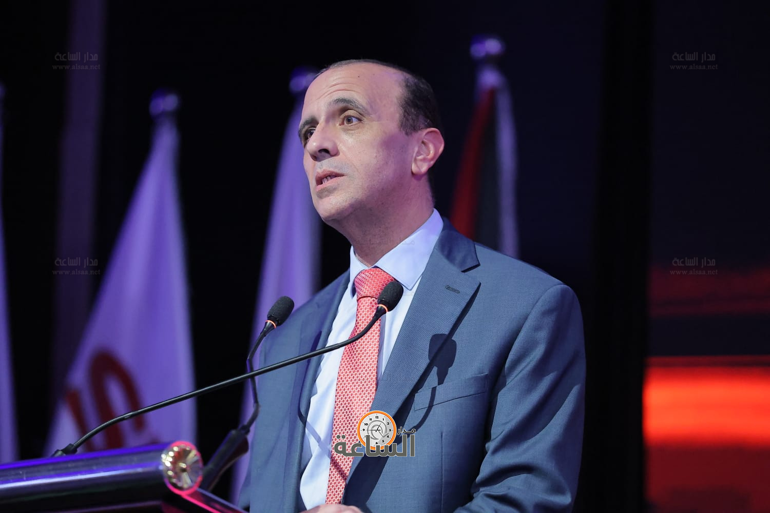 Madar Al-Saa Images 0.43402144207528437