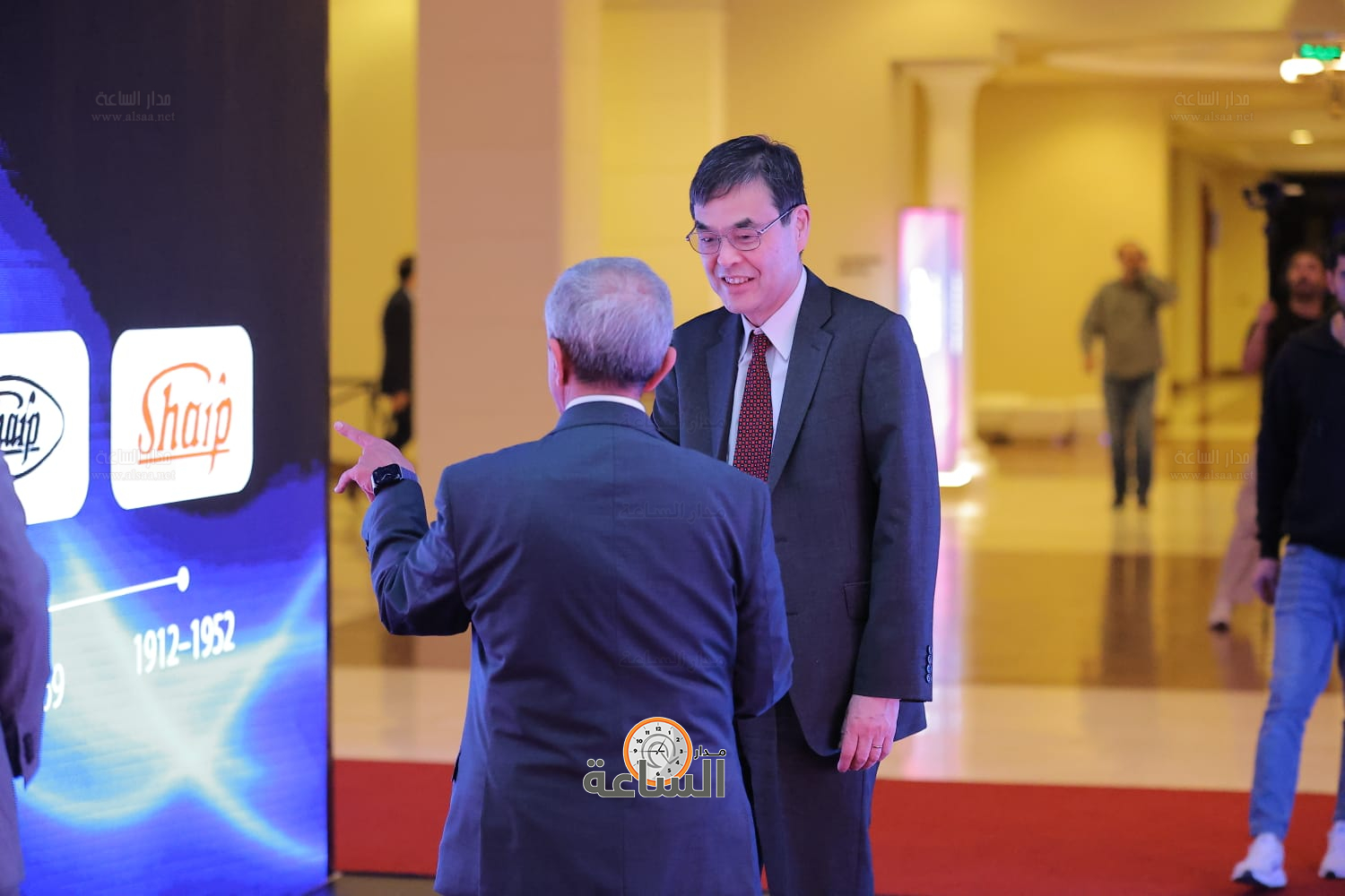 Madar Al-Saa Images 0.9874331564523208