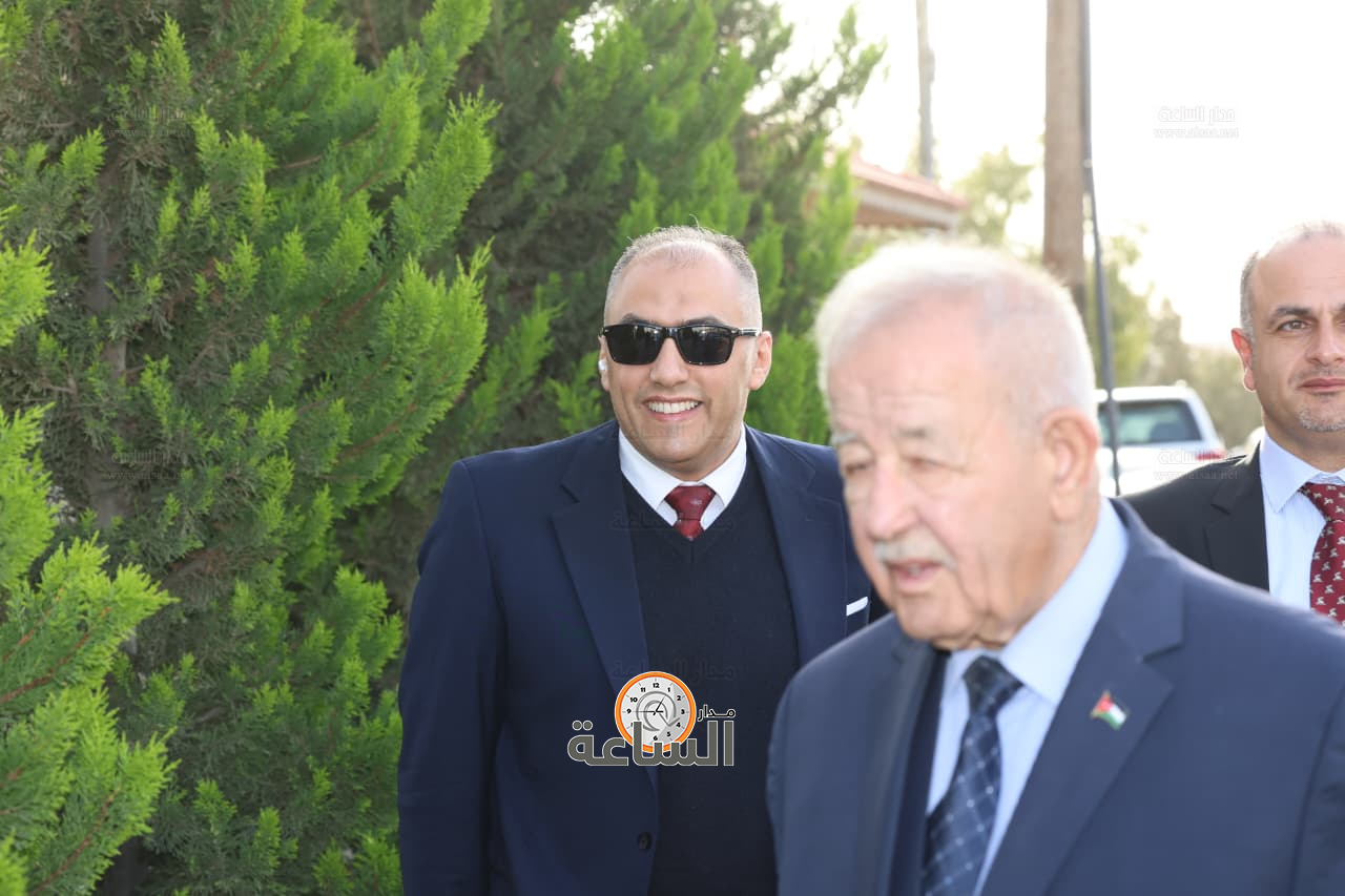 Madar Al-Saa Images 0.574148521088