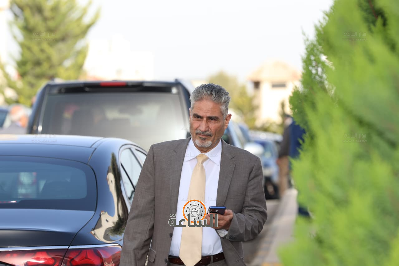 Madar Al-Saa Images 0.03424602794757503