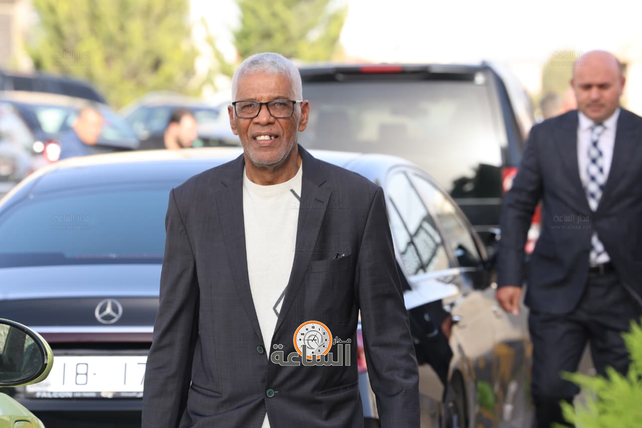 Madar Al-Saa Images 0.501043512590992