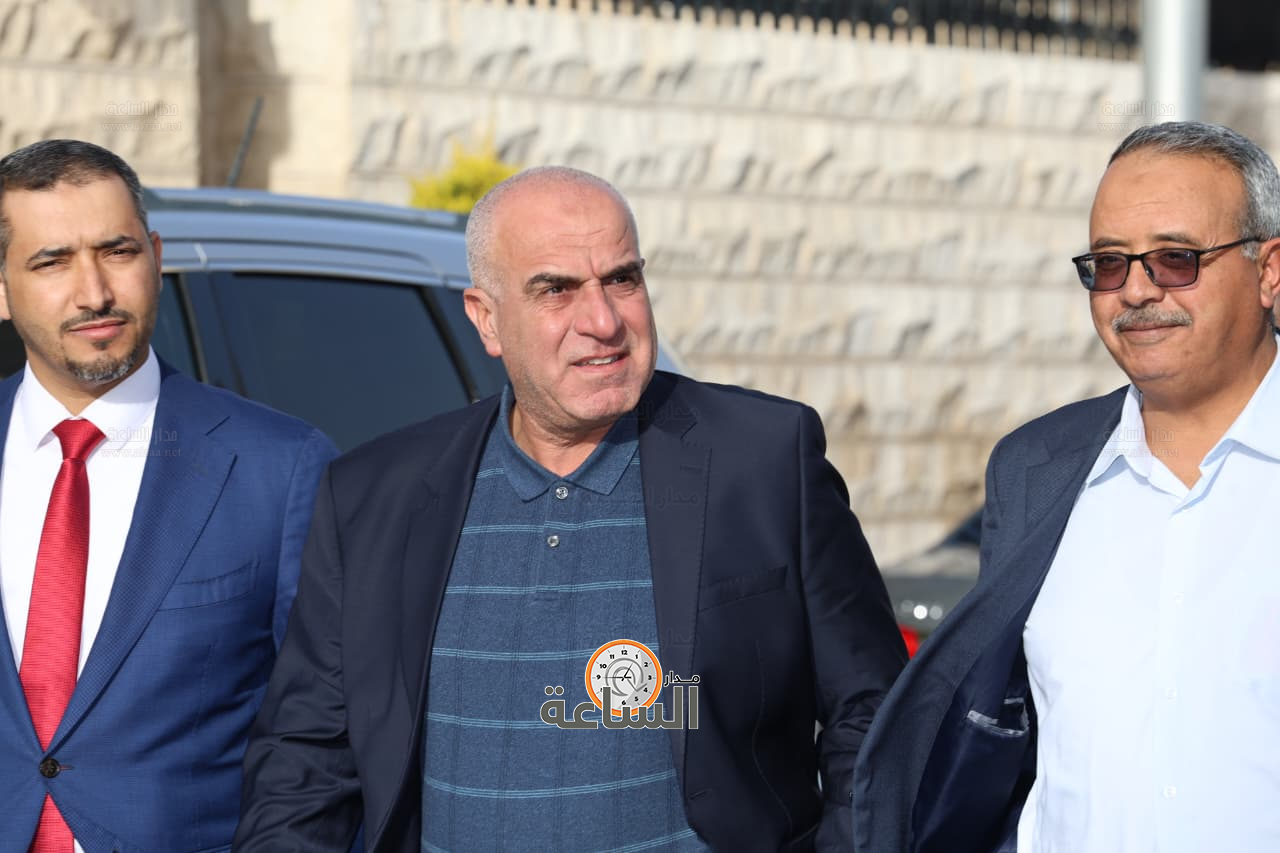 Madar Al-Saa Images 0.43178593801359244