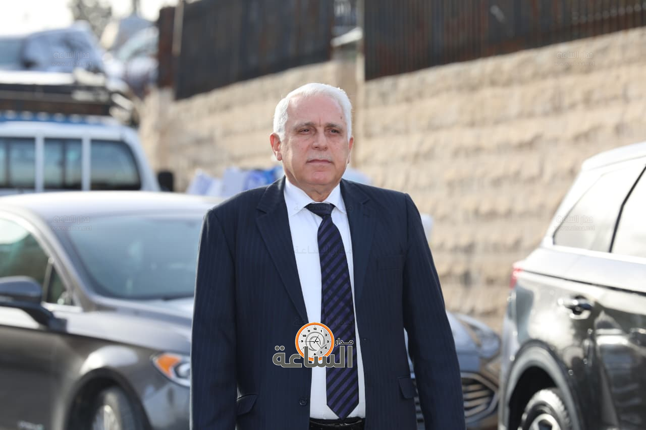 Madar Al-Saa Images 0.7839417382594572