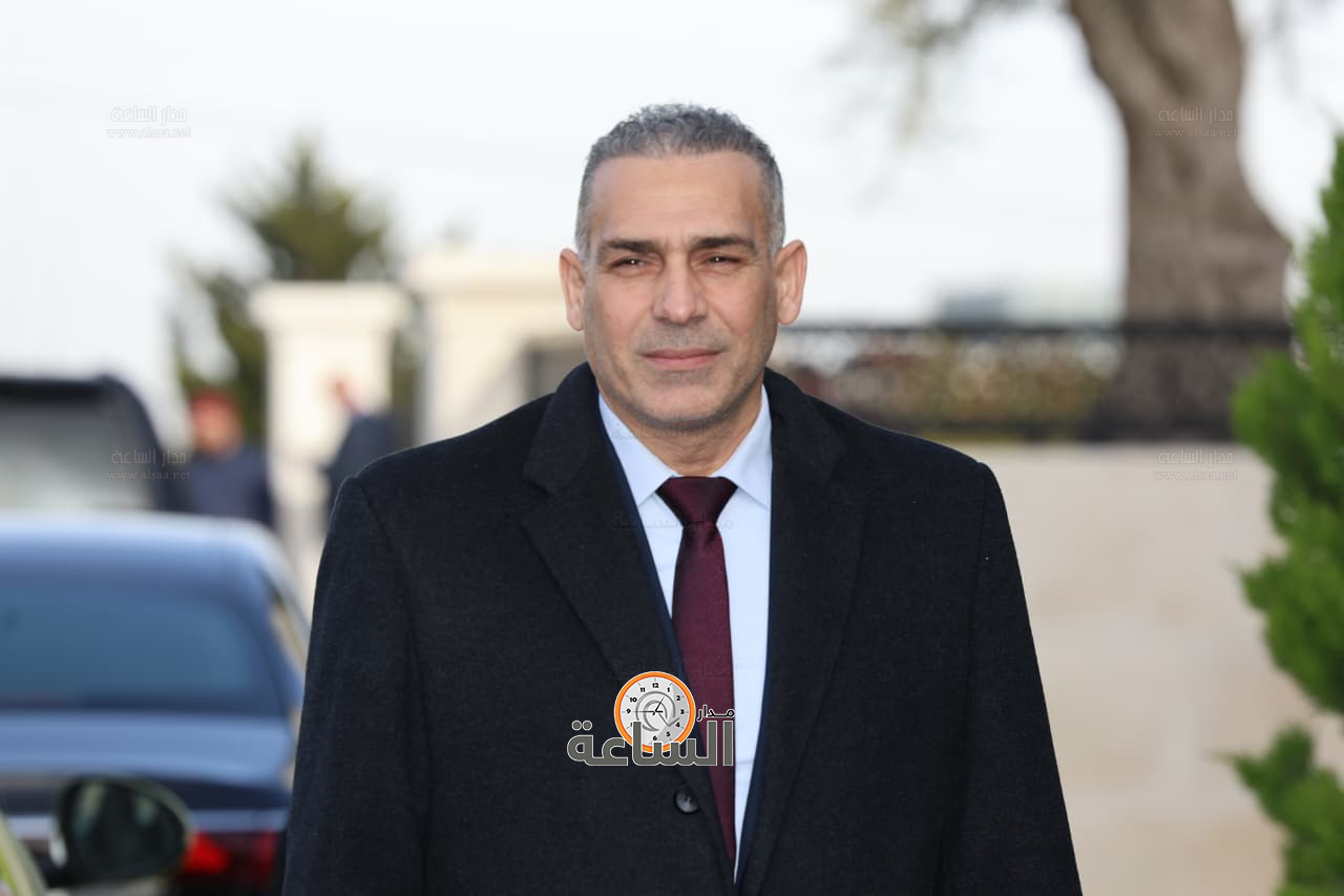 Madar Al-Saa Images 0.9273621857237281