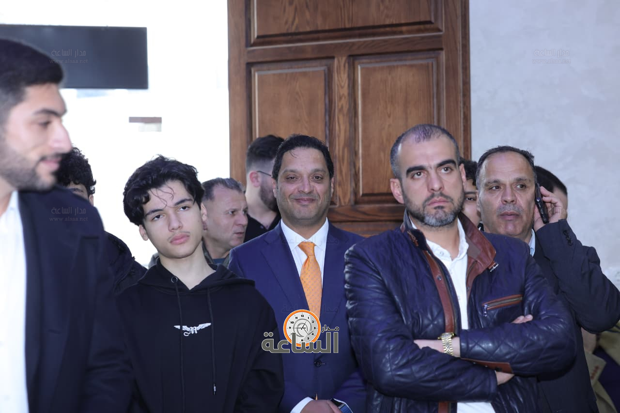 Madar Al-Saa Images 0.8175069863133126