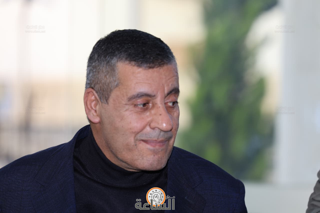 Madar Al-Saa Images 0.8598331838140629