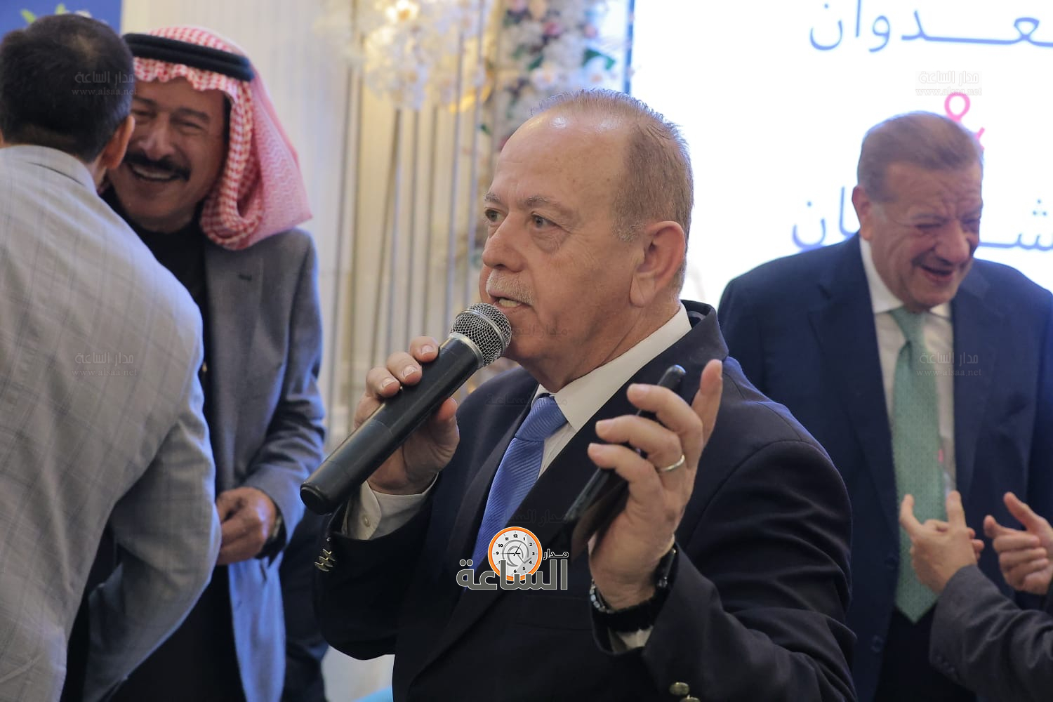 Madar Al-Saa Images 0.7982562971666495