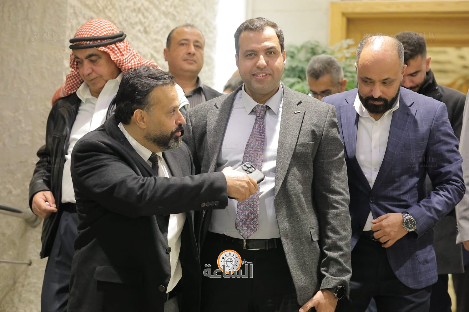 Madar Al-Saa Images 0.18567633529315875