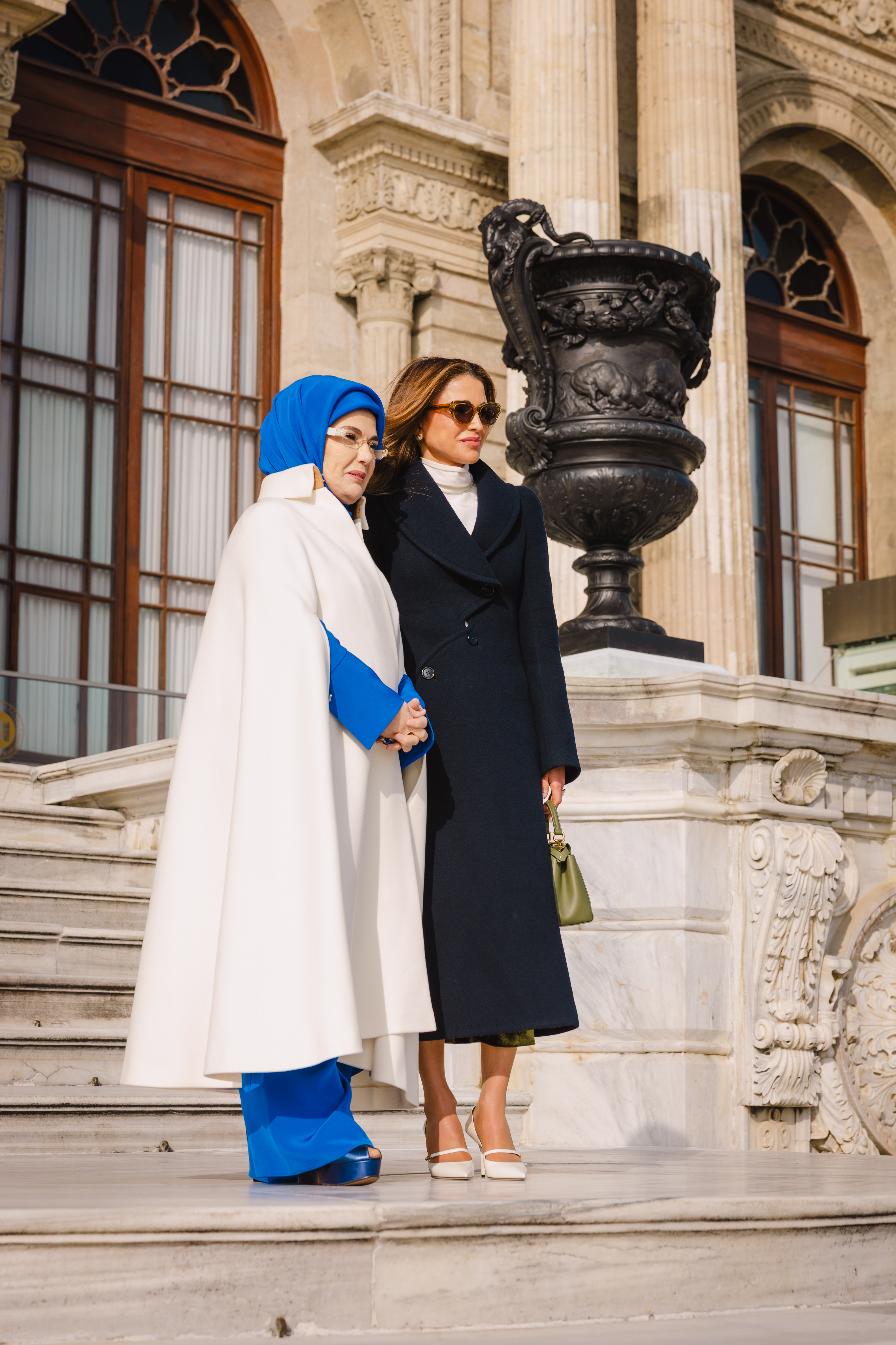 Madar Al-Saa Images 0.669093652167386