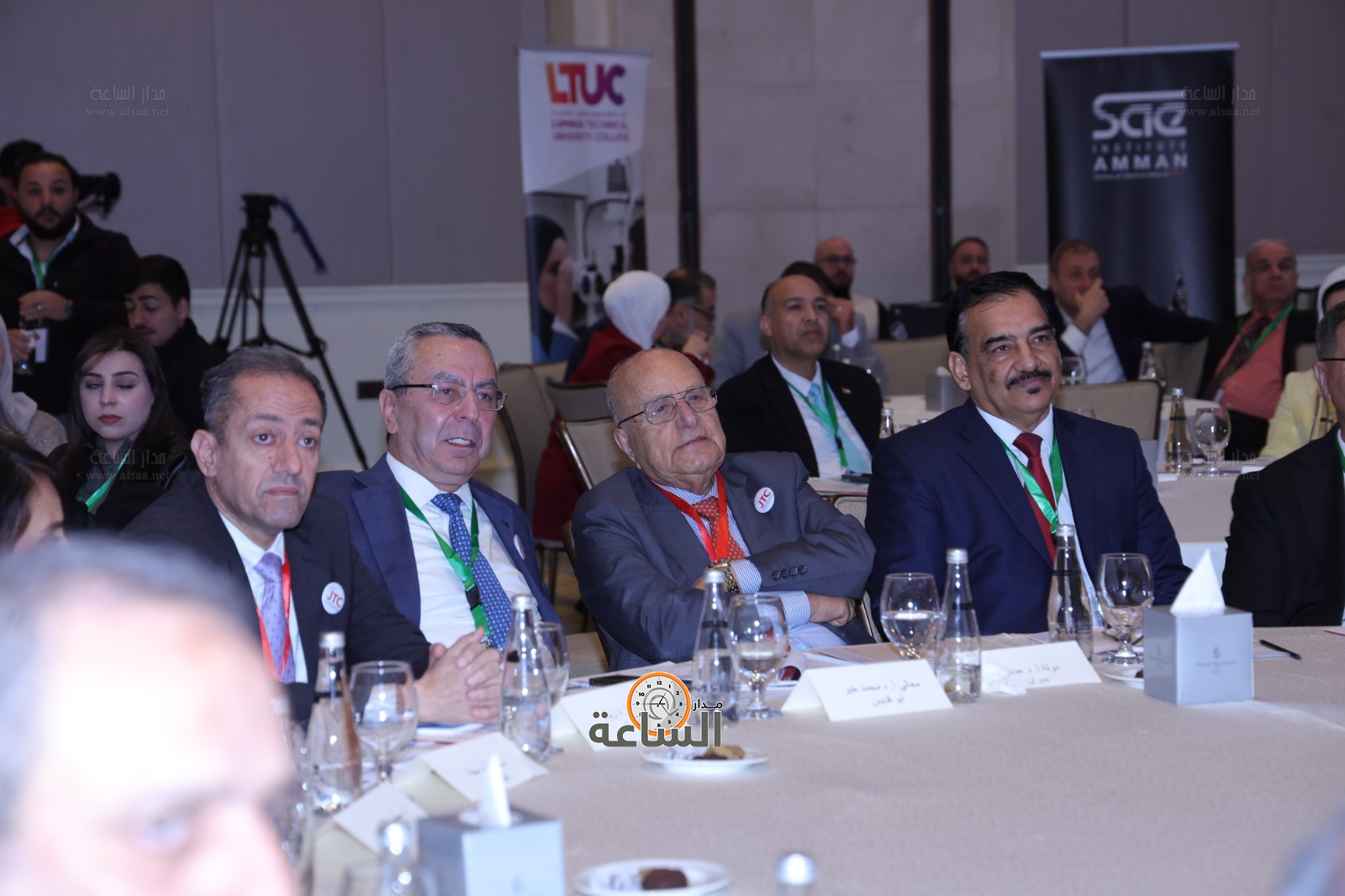 Madar Al-Saa Images 0.7168414749998787