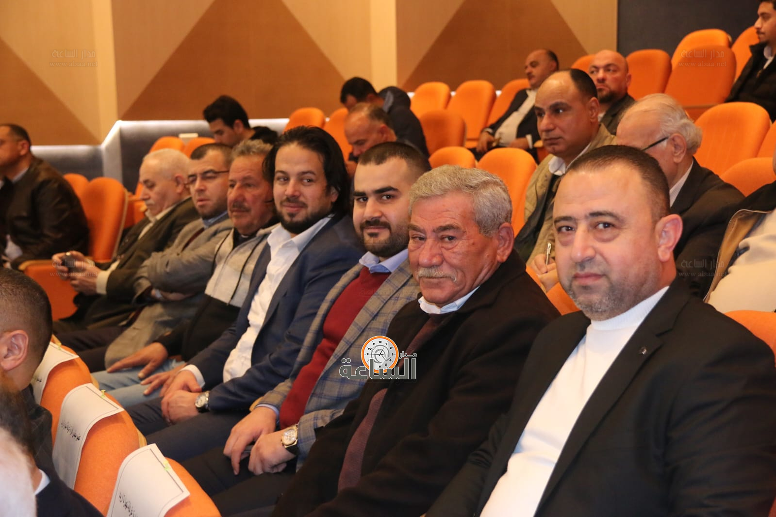 Madar Al-Saa Images 0.4098994770848787