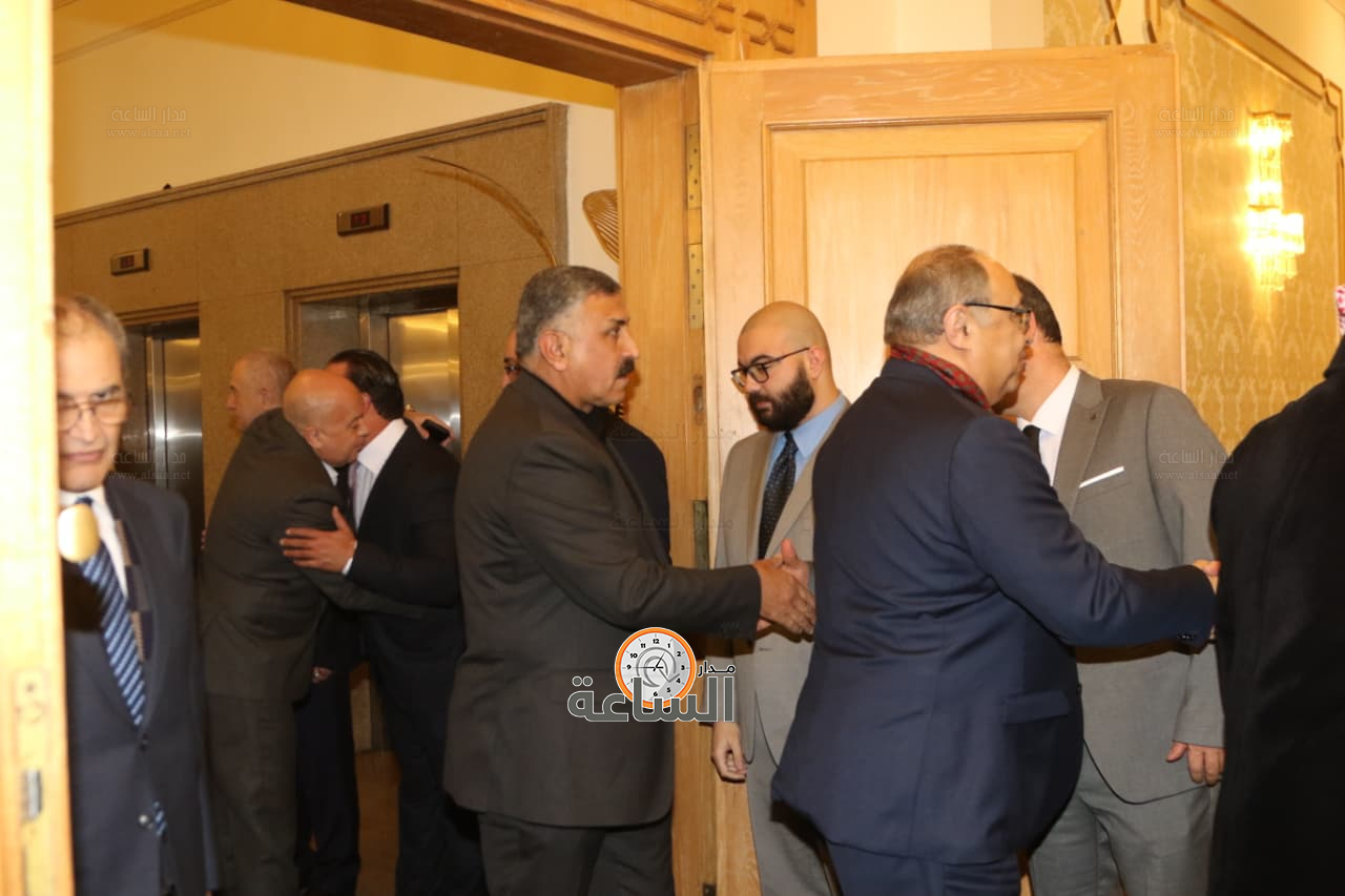 Madar Al-Saa Images 0.6969235320950857