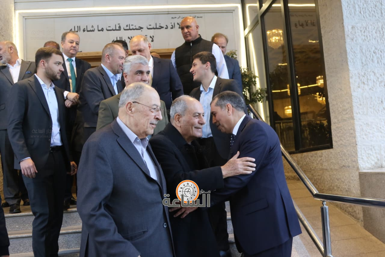 Madar Al-Saa Images 0.03110517089513276