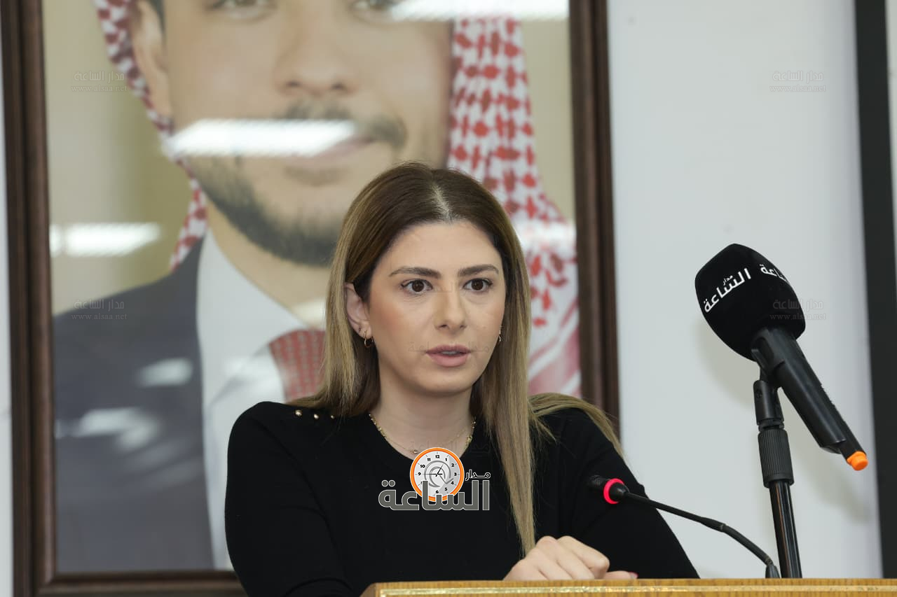 Madar Al-Saa Images 0.15253151725608793