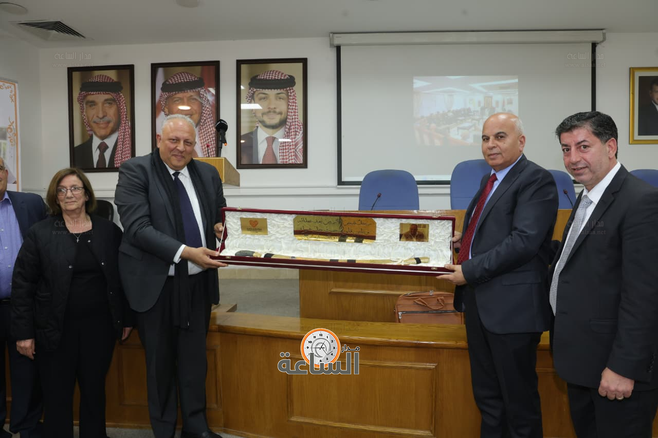 Madar Al-Saa Images 0.05495193774480123