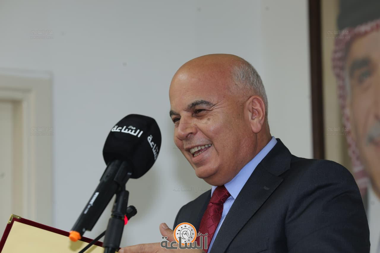 Madar Al-Saa Images 0.004940454818675999