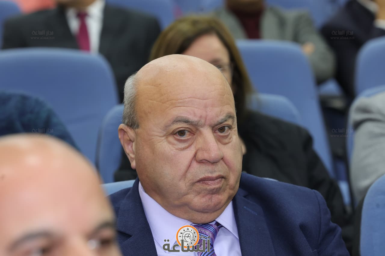 Madar Al-Saa Images 0.2490203222134516