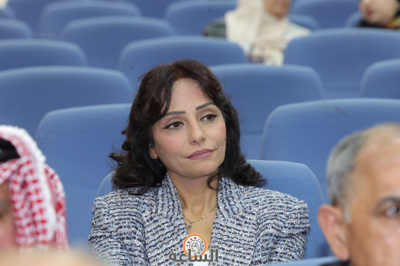 Madar Al-Saa Images 0.328881641163409