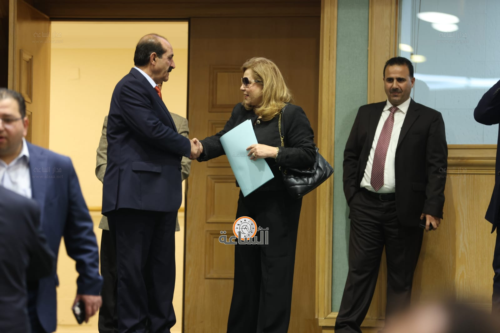 Madar Al-Saa Images 0.11955528094253365