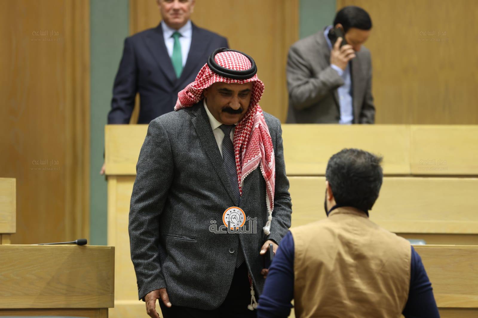 Madar Al-Saa Images 0.019575918186713892