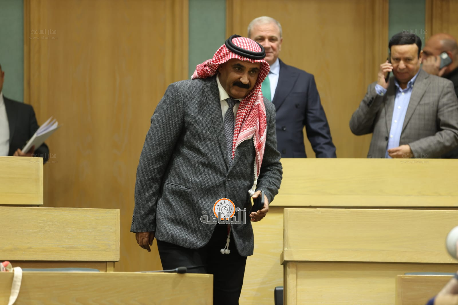 Madar Al-Saa Images 0.272977248039607