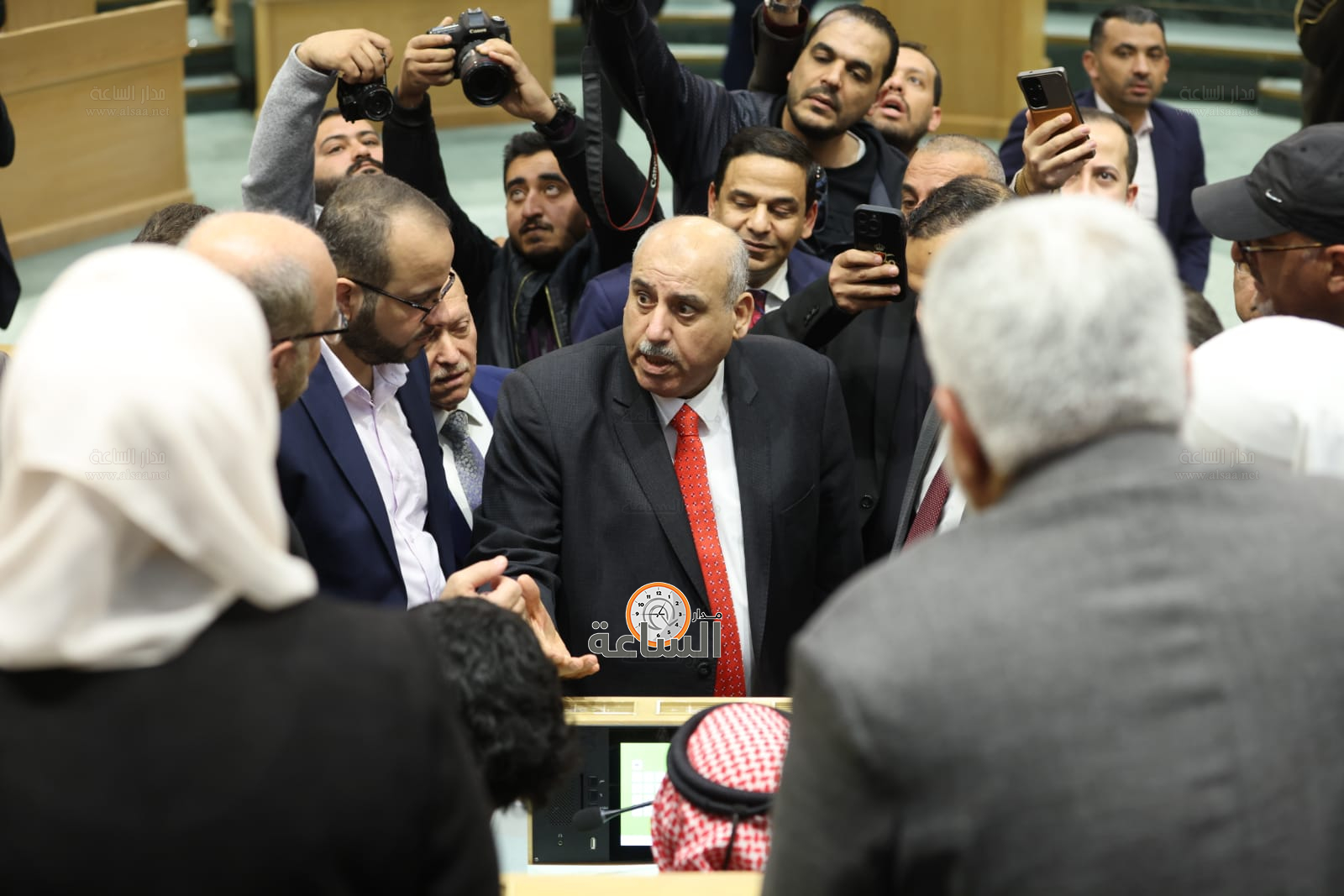 Madar Al-Saa Images 0.2896782601577781