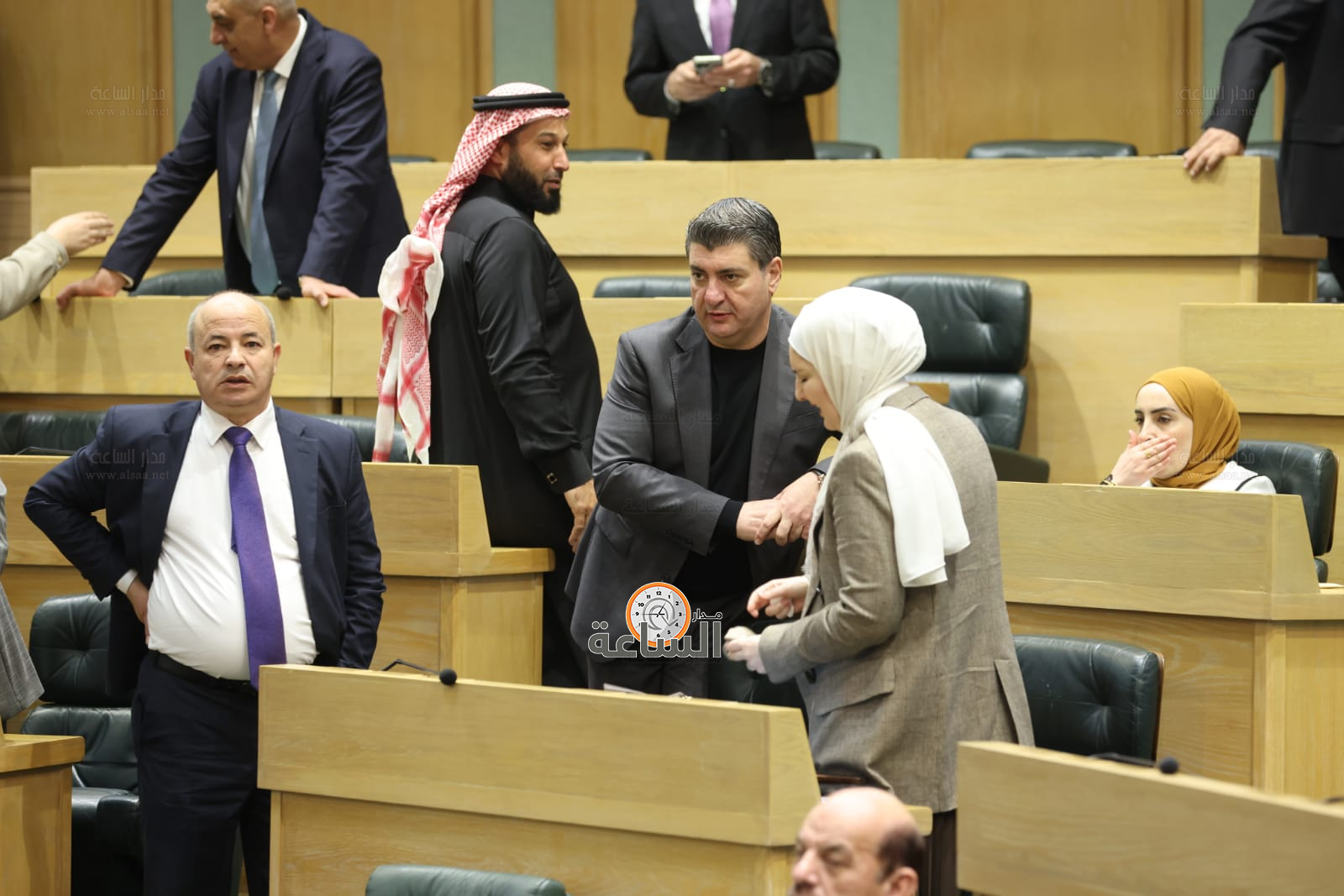 Madar Al-Saa Images 0.5465365524335463