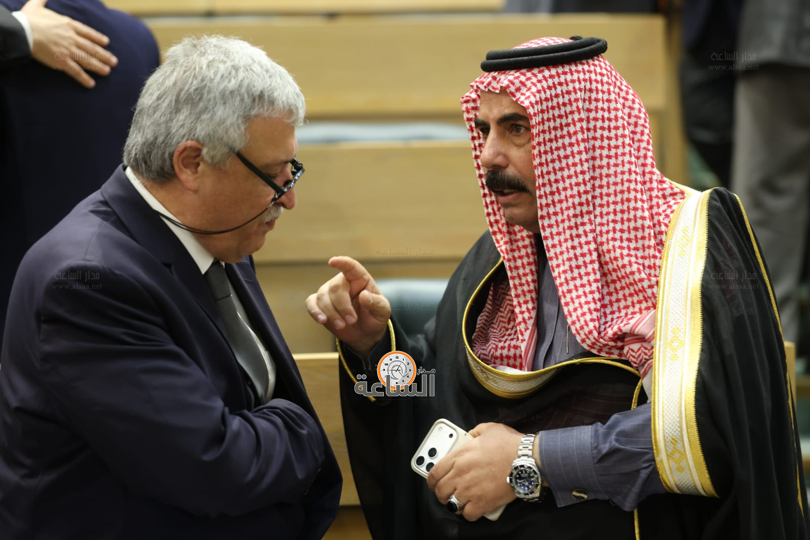 Madar Al-Saa Images 0.0476464053434521