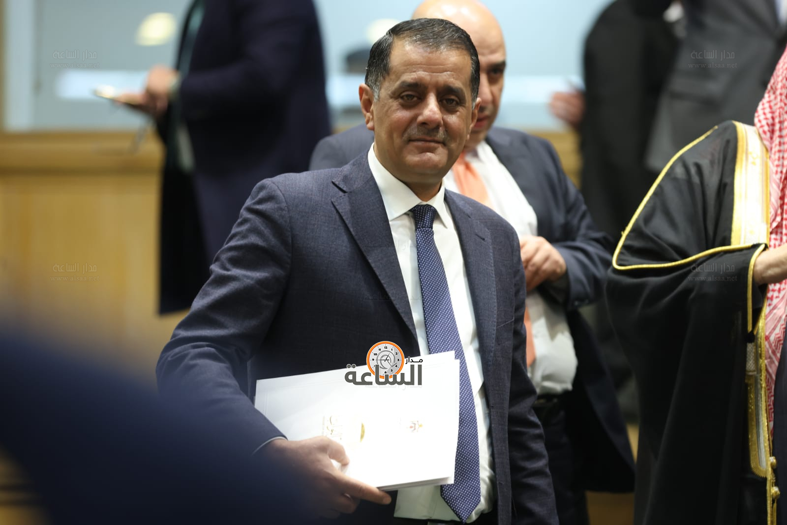 Madar Al-Saa Images 0.5412493630154402