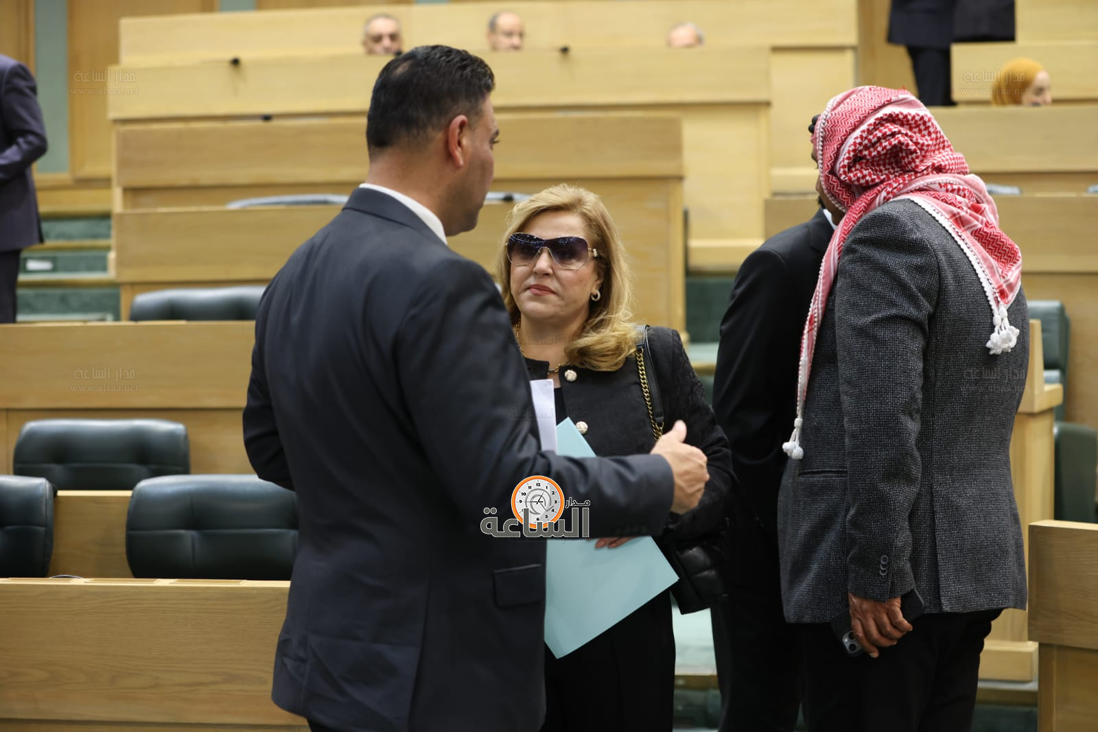 Madar Al-Saa Images 0.514131719165171