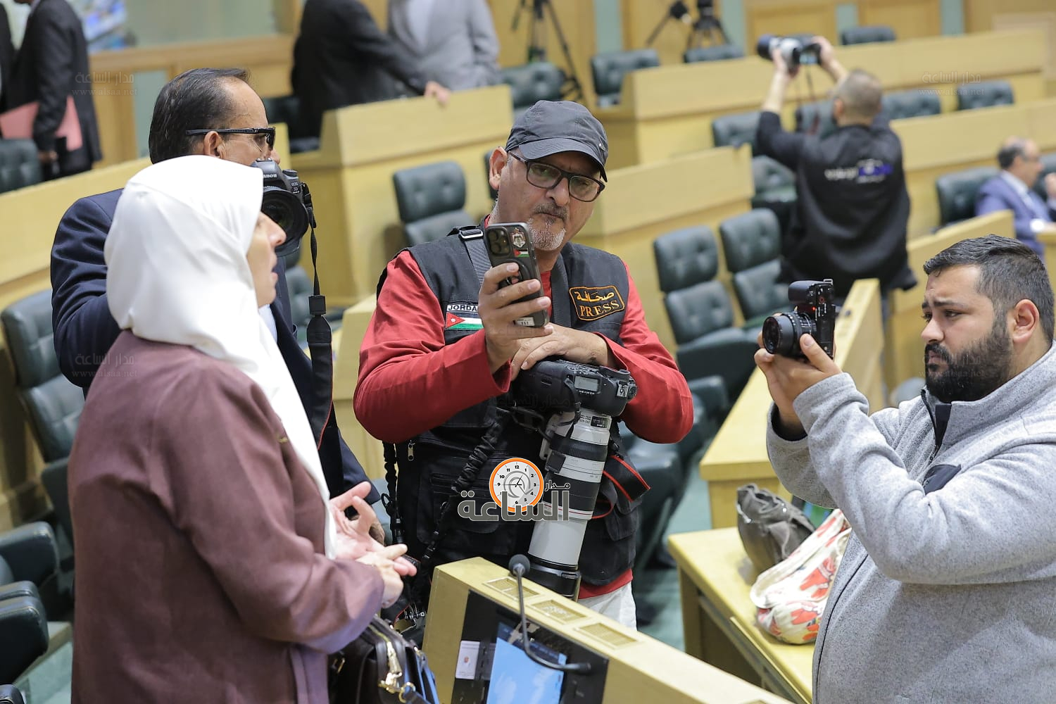 Madar Al-Saa Images 0.11315550157938148