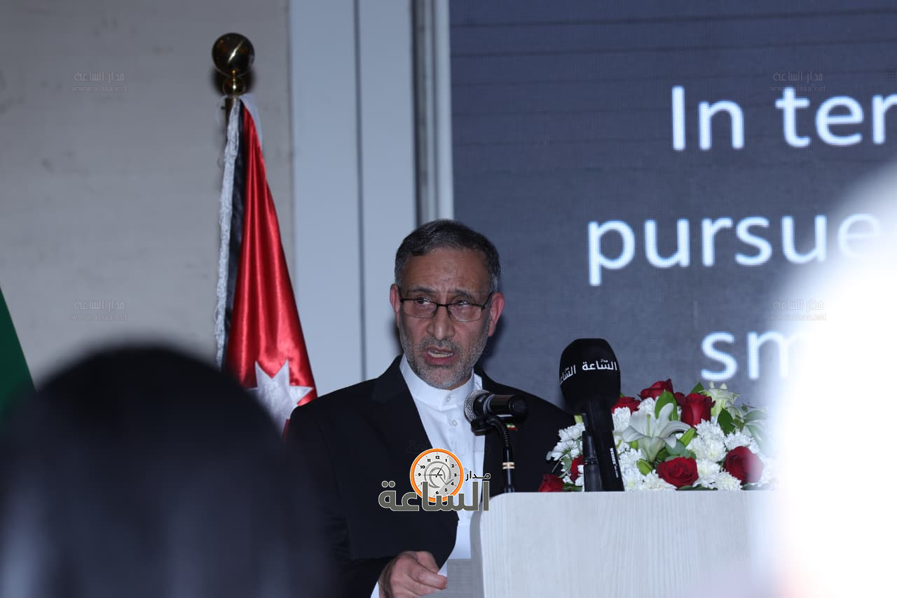 Madar Al-Saa Images 0.6735372726904739