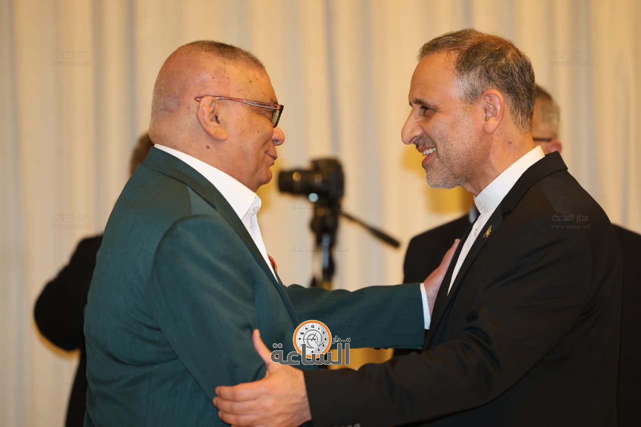 Madar Al-Saa Images 0.08443013926172593