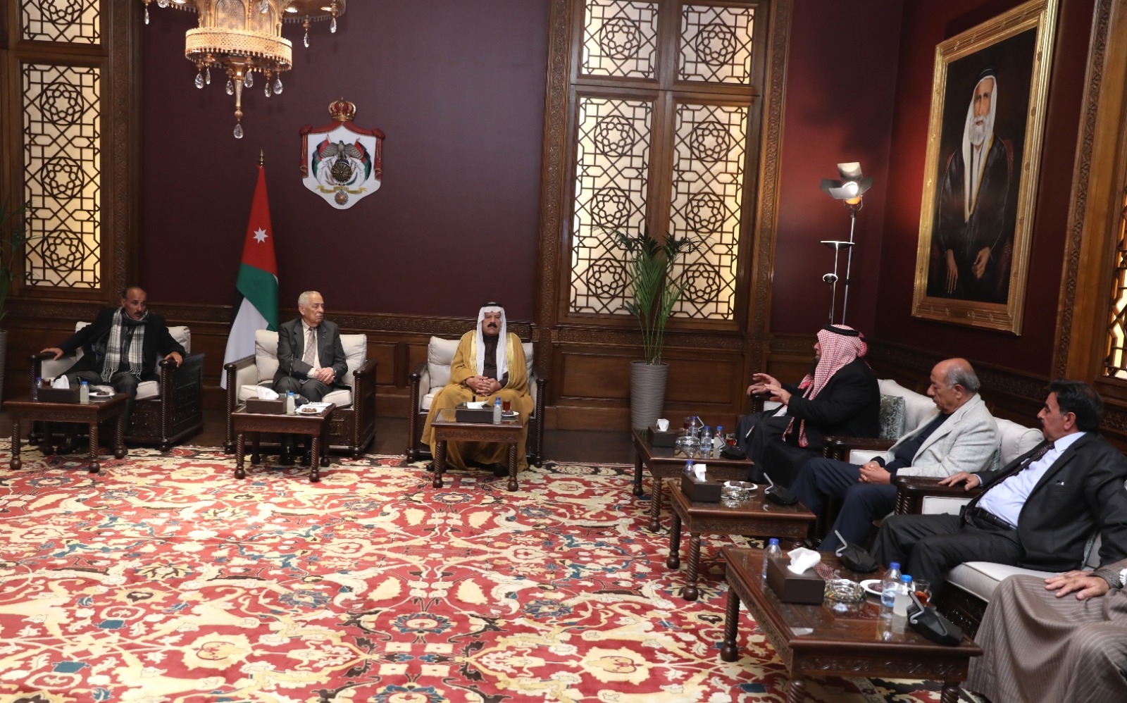 Madar Al-Saa Images 0.18196120524482762