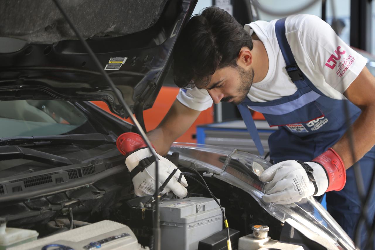 Madar Al-Saa Images 0.07195558038584471