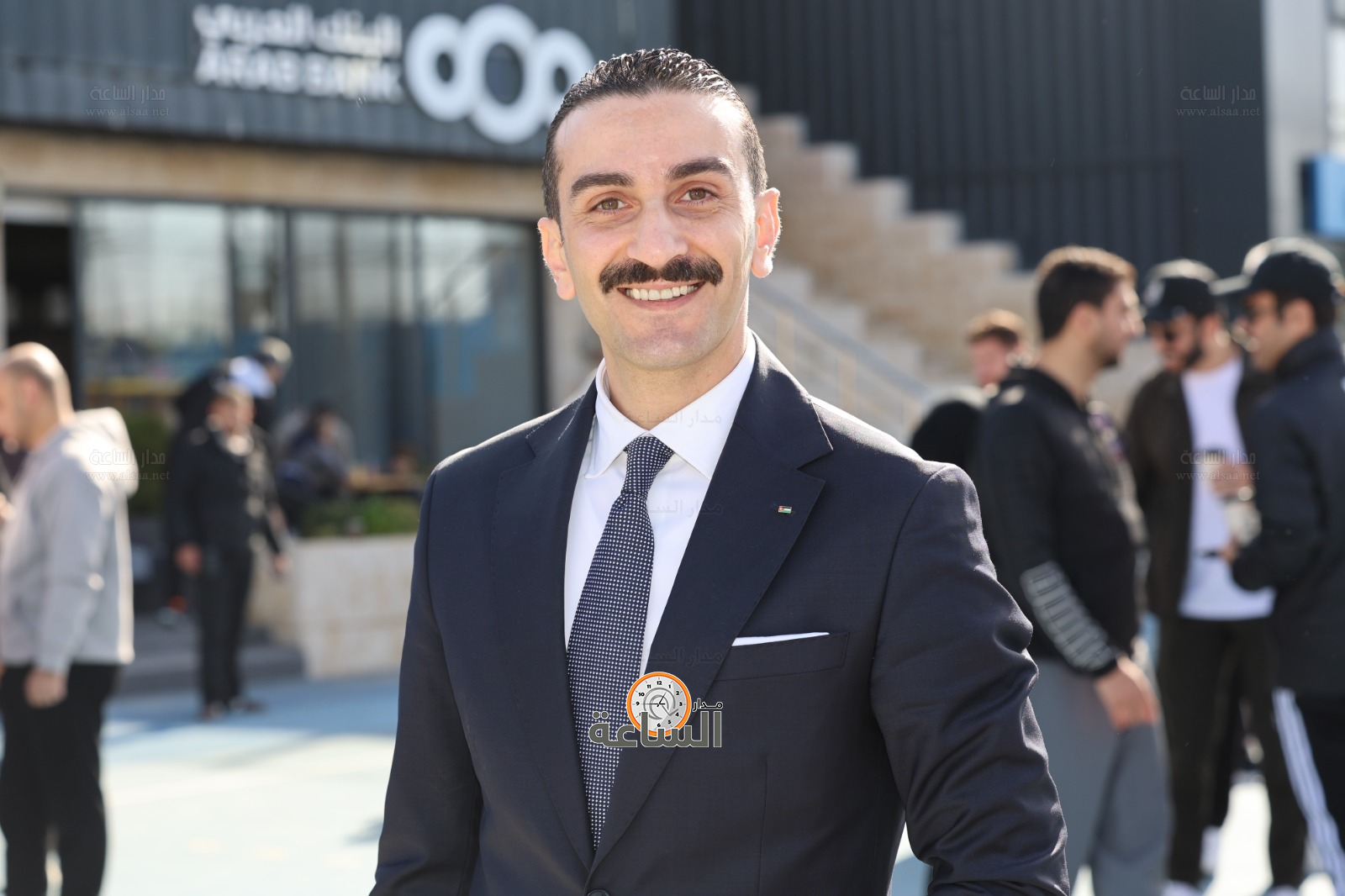 Madar Al-Saa Images 0.5122620650403931